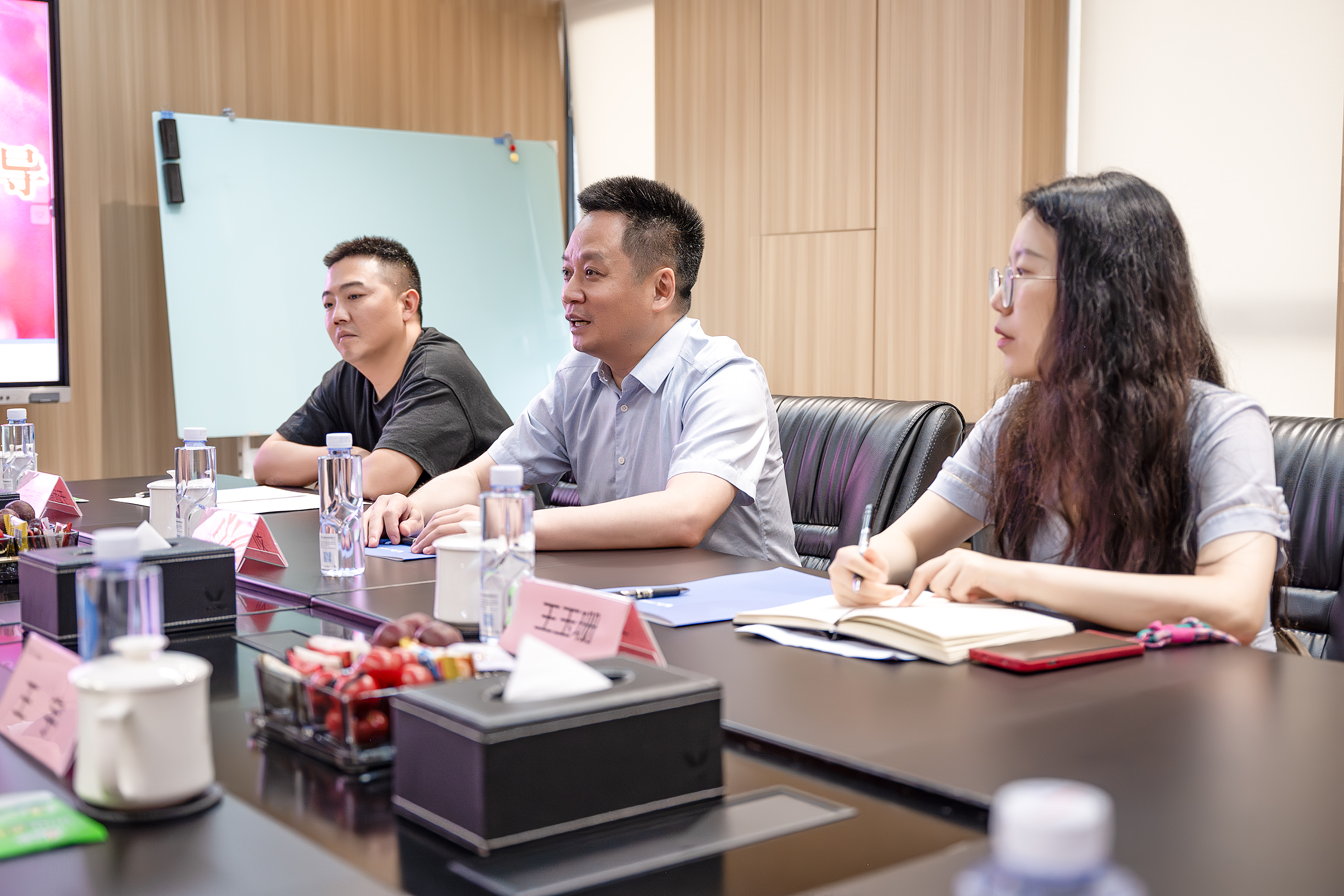 商務(wù)廳外貿(mào)運(yùn)行處來川招調(diào)研 商務(wù)廳外貿(mào)運(yùn)行處來川招調(diào)研